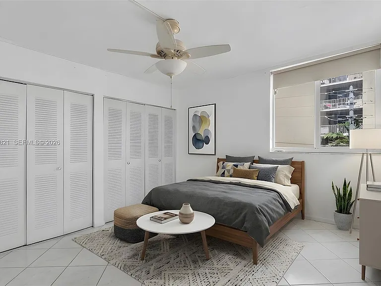 102 SW 6th Ave #201 — Photo 5