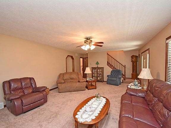 5th image of 28796 Dunevant Dr