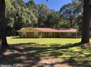 3517 S Apple St, Pine Bluff, AR 71603