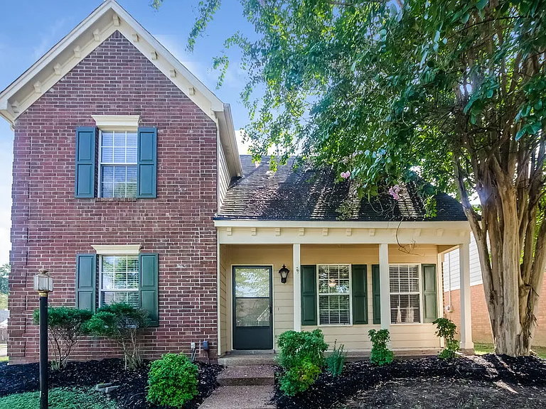 1812 Black Bear Cir E — Photo 1