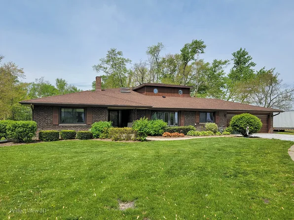 440 N Mary St, Coal City, IL 60416