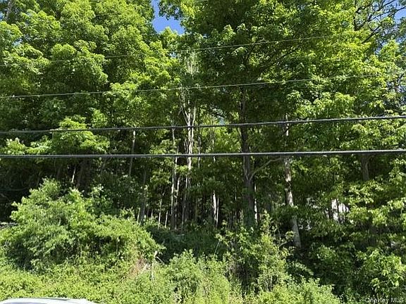 2nd image of 487 Sprout Brook Road