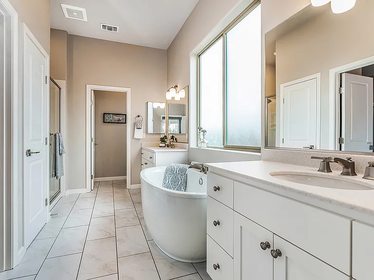 3524 Leete Ave — Photo 9