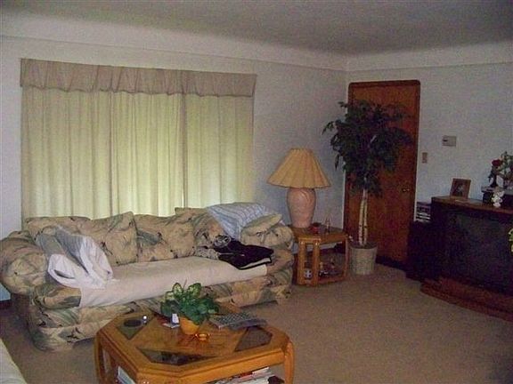 3rd image of 5415 Warwick Dr
