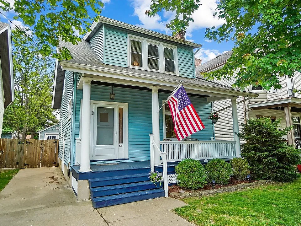 2844 Minot Ave