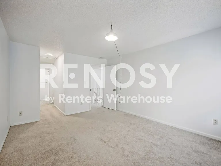 5310 Lake Victoria Arch — Photo 31