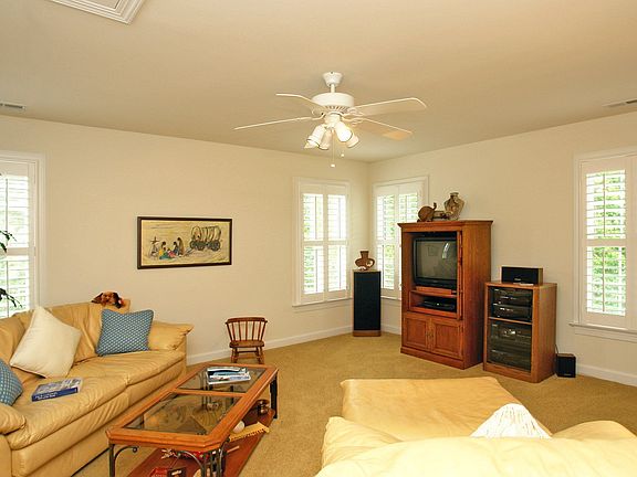 Bonus room with wood blinds