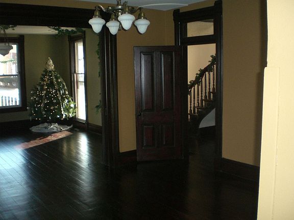 view of the DR, LR and entry