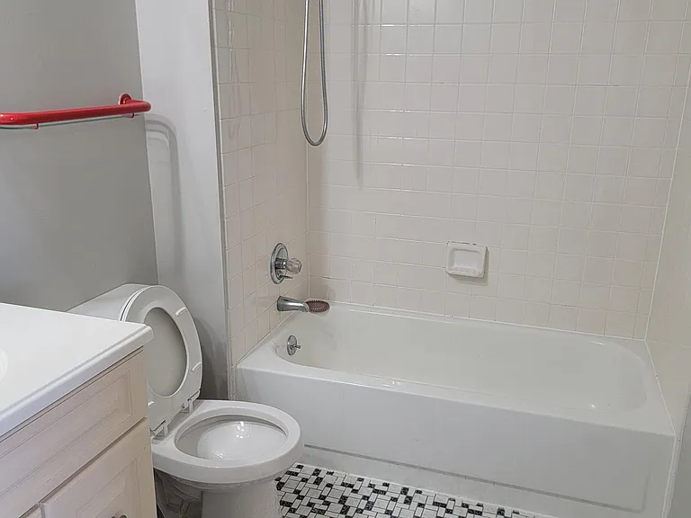 1901 Monroe Ln — Photo 14