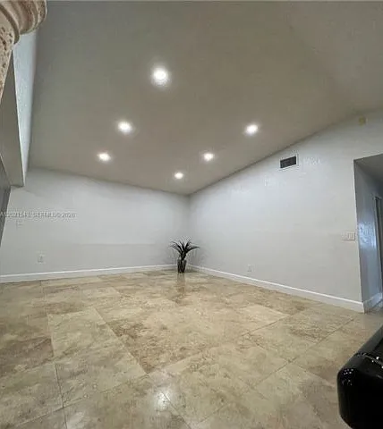 15540 SW 156th Ave — Photo 4
