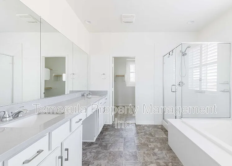 34065 Helenium St — Photo 11