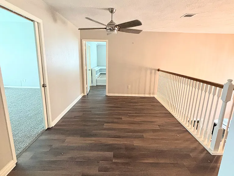 2510 Vermillion Dr — Photo 8