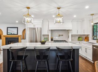 231 Bushaway Rd, Wayzata, MN 55391