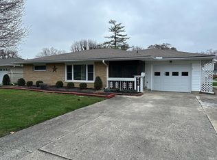 409 S Tara Ln, Muncie, IN 47304