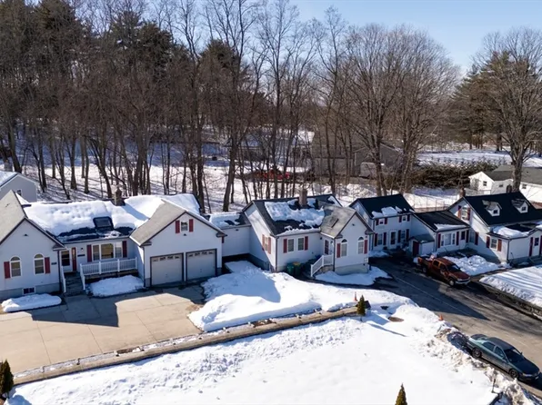 1-1 Glendale Rd #2, Hudson, MA 01749