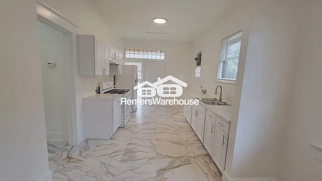 517 Wabash Ave NE — Photo 6