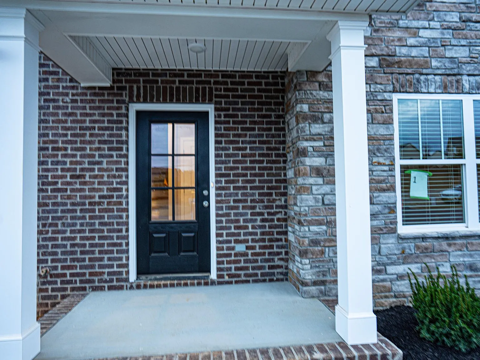3 bed, 2.5 bath, 1773 sqft, $1,950 — Photo 2