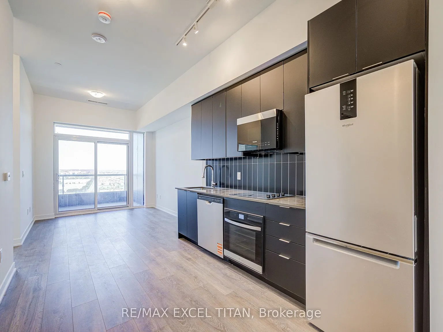 2 bed, $2,250 — Photo 4