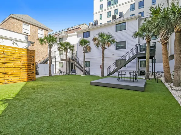 King and Co Charleston, 363 King St, Charleston, SC 29401