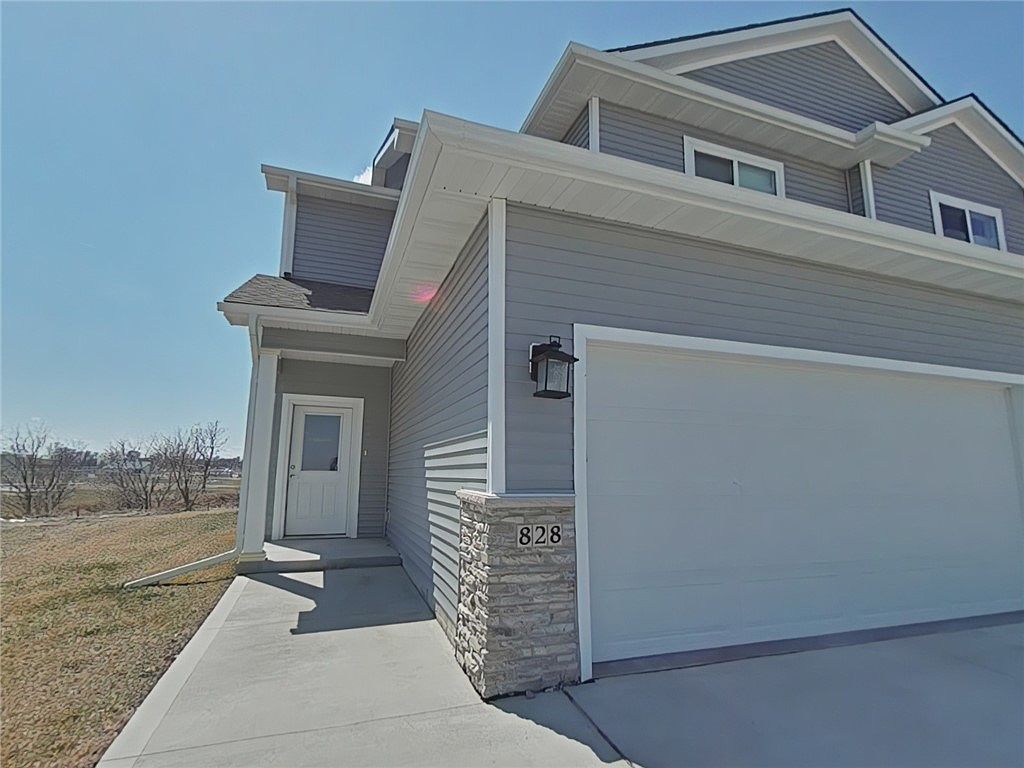 828 Kinney Cir NE, Bondurant, IA 50035 Zillow