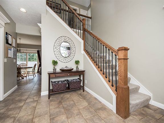 4th image of 7022 N Grand Fir Dr