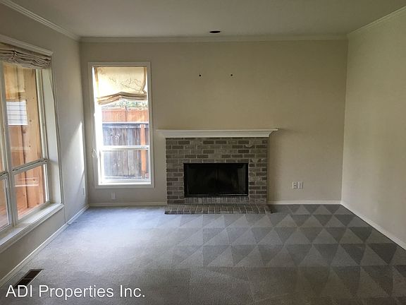 4th image of 4875 Hastings Dr