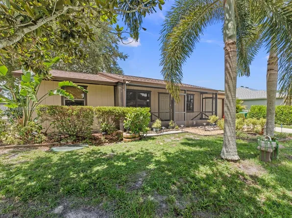 1518 SW Apache Ave, Port Saint Lucie, FL 34953
