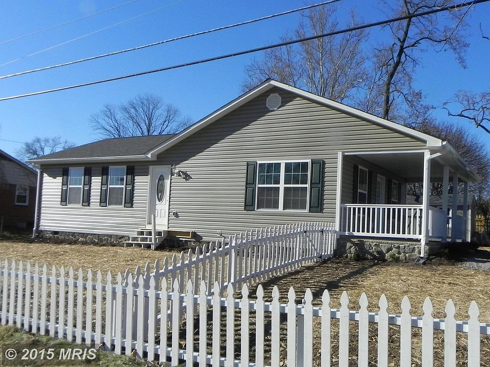 1st image of 131 Wilkins Dr