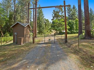 5670 E Evans Creek Rd, Rogue River, OR 97537