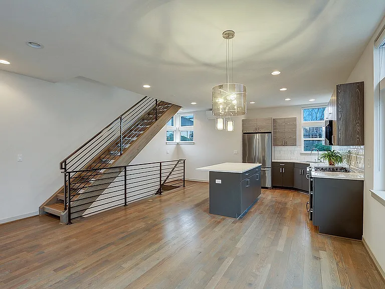 2218 NW 64th St — Photo 3