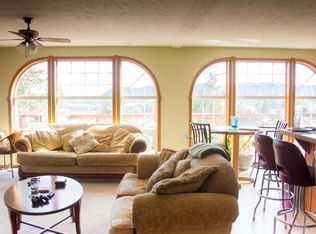 27419 Woodland Dr, Hot Springs, SD 57747