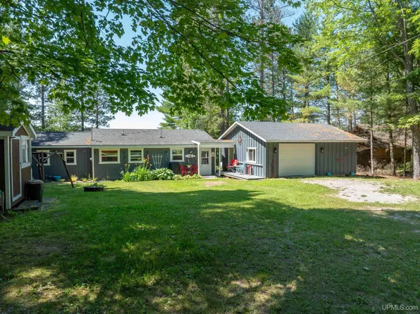 N1105 E Tie Lake Rd, Wetmore, MI 49895