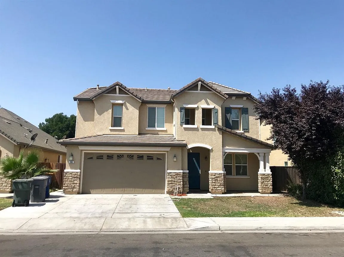 596 Pear St photo 1
