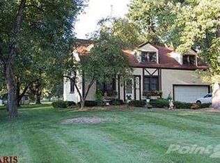 1023 Prigge Rd, Saint Louis, MO 63138