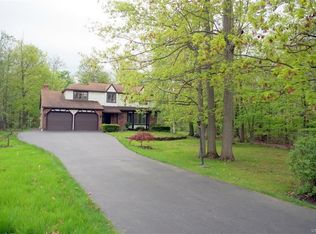 7228 Lincoln Avenue Ext, Lockport, NY 14094