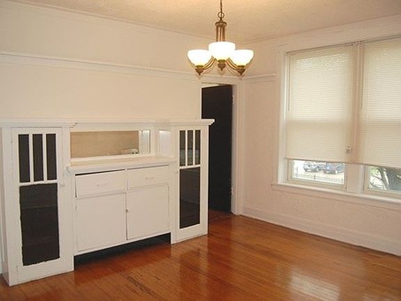 3rd image of 4857 S Evans Ave APT 3