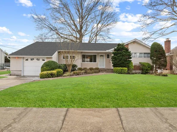 1370 Wilson Road, East Meadow, NY 11554