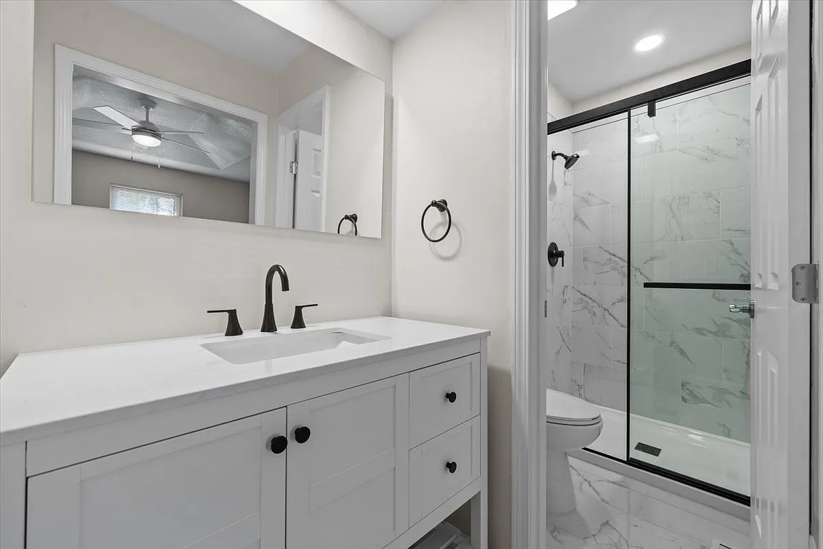 3 bed, 1100 sqft, $1,850 — Photo 3