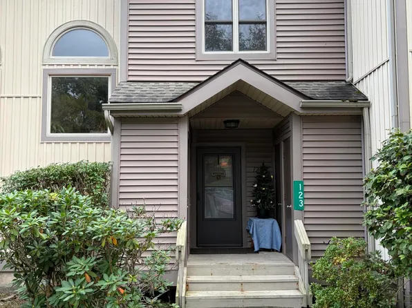 123 Northslope Ii Rd, East Stroudsburg, PA 18302