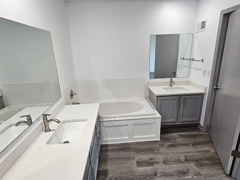 17641 W 111th Pl — Photo 23