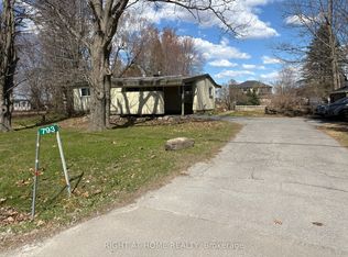 793 River Rd, Ottawa, ON K4M 0T9