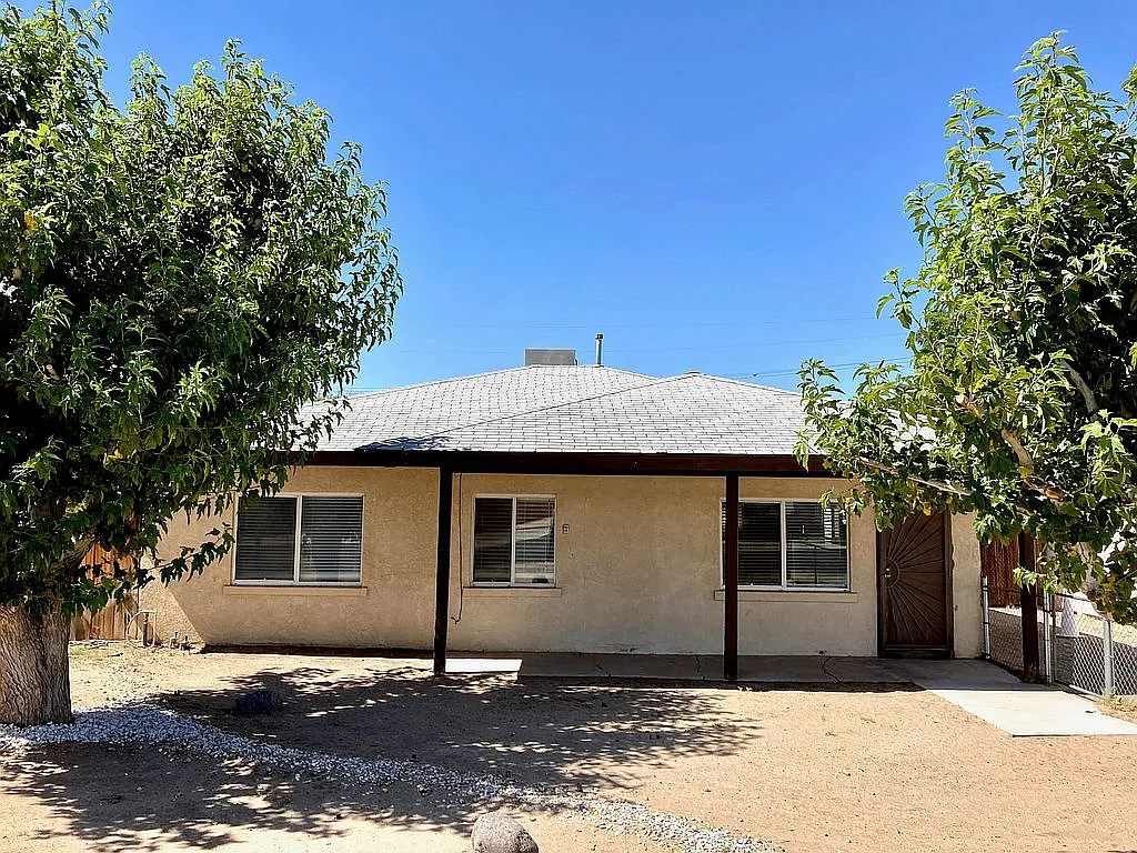 234 Panamint Ave photo 1