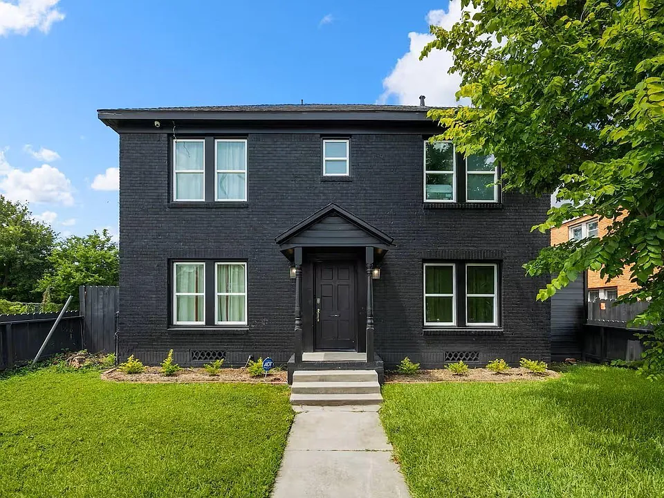 2724 Southmore Blvd