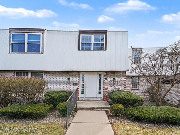 31120 Hunters Dr #98, Farmington Hills, MI 48334