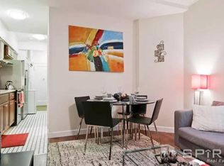 214 E 50th St, New York, NY 10022
