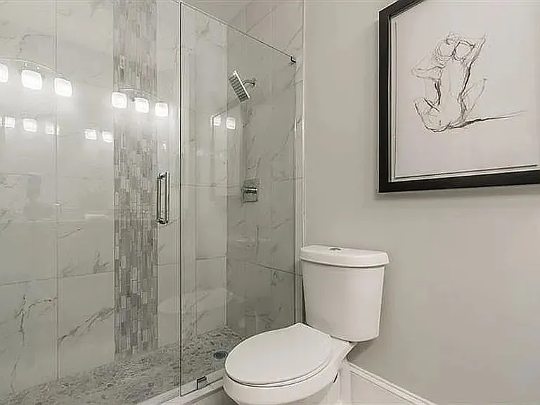 1158 Donnelly Ave SW — Photo 2