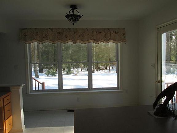 5th image of 2715 Aspen Way