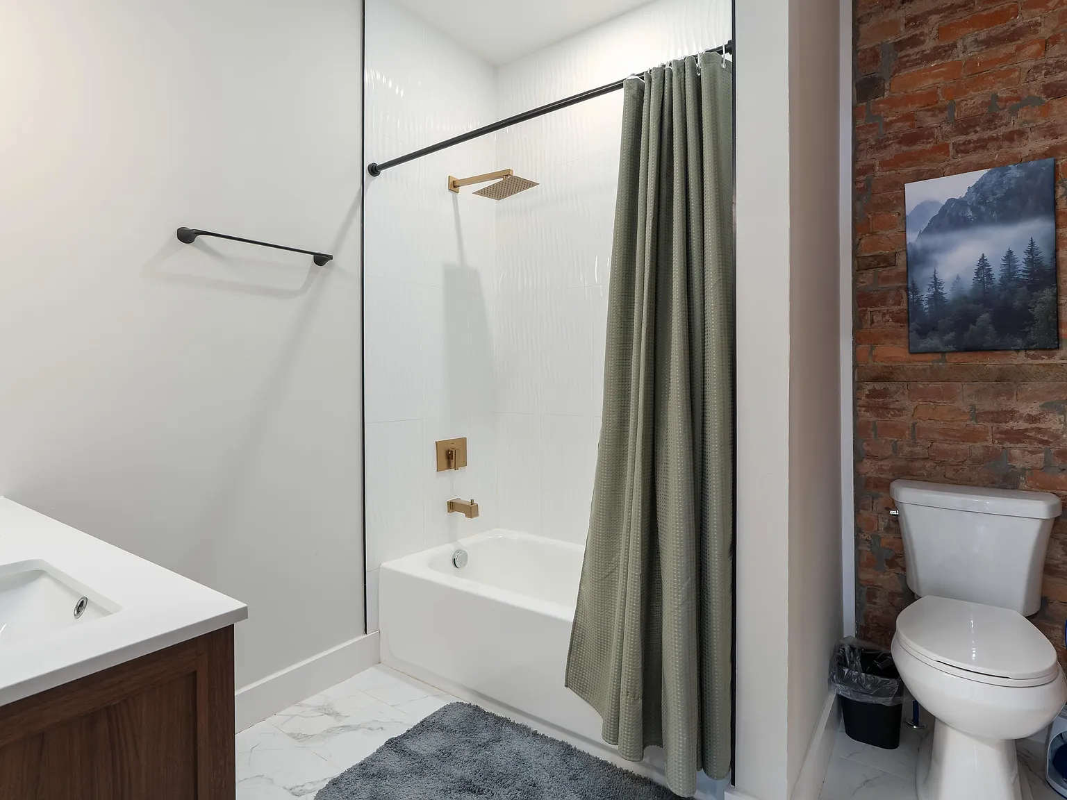 4 bed, 4.0 bath, 2663 sqft, $1,027 — Photo 4