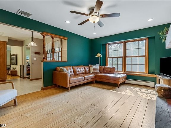 5th image of 45 Gristmill Rd