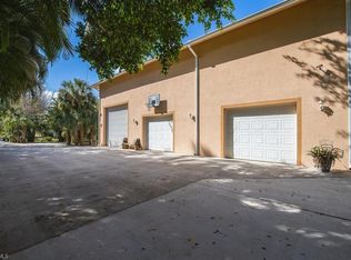 5253 Cherry Wood Dr, Naples, FL 34119
